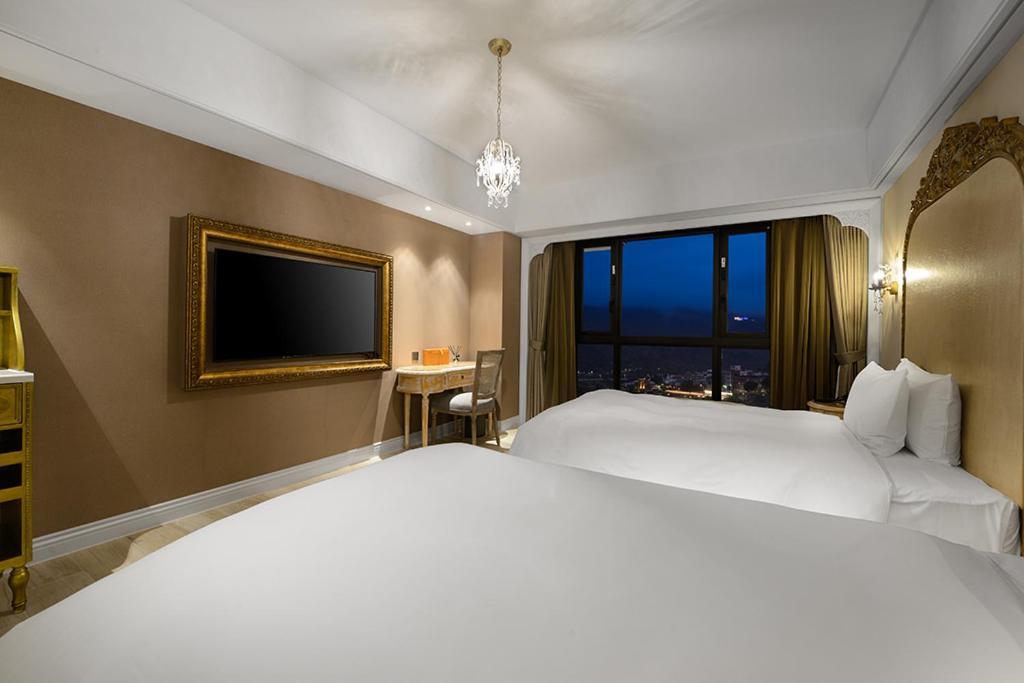 格拉斯行館 Grasse Grace Manor Apartment Nanzhuang Exterior photo